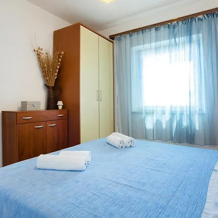 Nikolic * Gradac (Split-Dalmatia)