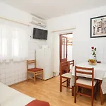 Nikolic Daire Gradac (Split-Dalmatia)