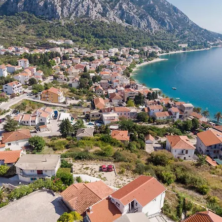 Nikolic Daire Gradac (Split-Dalmatia)